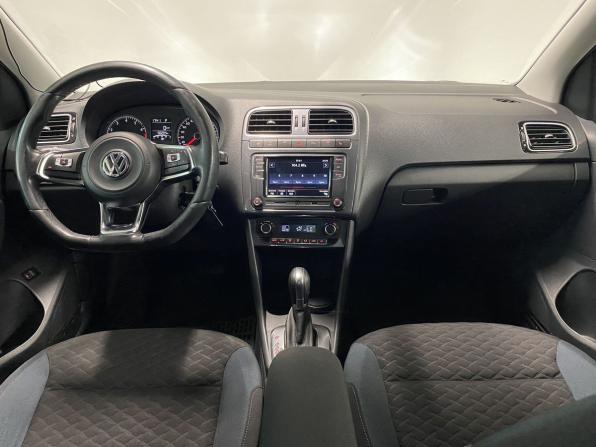 Volkswagen Polo V Рестайлинг с пробегом 2019 года, цена 1 240 000 рублей, 50232 км, седан, Автокод Объявления