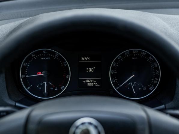 Skoda Octavia II (A5) Рестайлинг с пробегом 2011 года, цена 632 000 рублей, 199167 км, лифтбек, Автокод Объявления