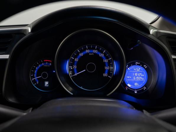 Honda Fit III с пробегом 2013 года, цена 995 000 рублей, 118125 км, хэтчбек, Автокод Объявления