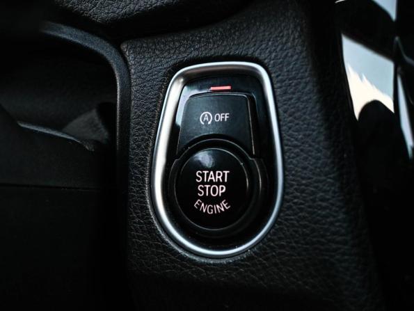BMW 3 серии VI (F3x) Рестайлинг с пробегом 2016 года, цена 2 579 000 рублей, 118608 км, седан, Автокод Объявления