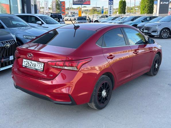 Hyundai Solaris II с пробегом 2017 года, цена 1 440 000 рублей, 83366 км, седан, Автокод Объявления
