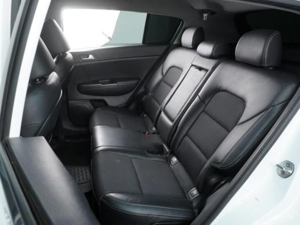 Kia Sportage IV с пробегом 2017 года, цена 1 970 000 рублей, 104527 км, внедорожник, Автокод Объявления