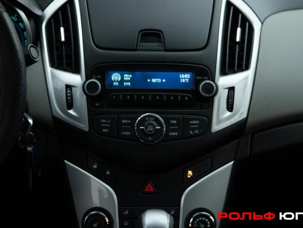 Chevrolet Cruze I Рестайлинг с пробегом 2014 года, цена 698 000 рублей, 188960 км, седан, Автокод Объявления