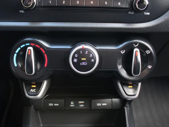 Kia Rio IV с пробегом 2019 года, цена 1 450 000 рублей, 94328 км, хэтчбек, Автокод Объявления