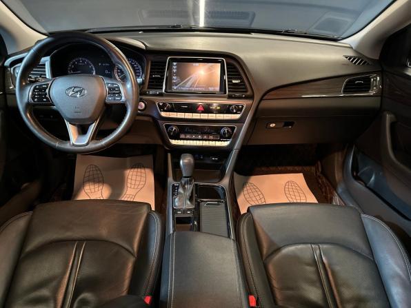 Hyundai Sonata VII (LF) Рестайлинг с пробегом 2018 года, цена 1 670 000 рублей, 172641 км, седан, Автокод Объявления