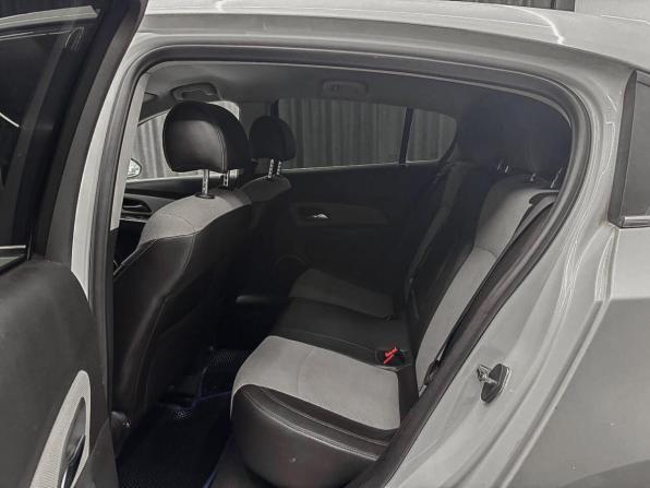 Chevrolet Cruze I Рестайлинг с пробегом 2013 года, цена 729 000 рублей, 241000 км, хэтчбек, Автокод Объявления