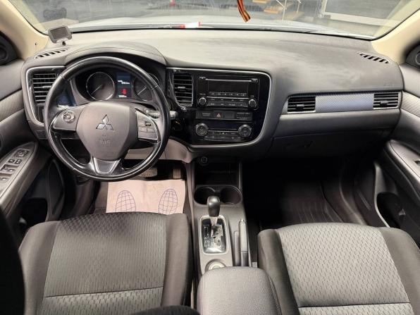 Mitsubishi Outlander III Рестайлинг 2 с пробегом 2015 года, цена 1 300 000 рублей, 184935 км, внедорожник, Автокод Объявления