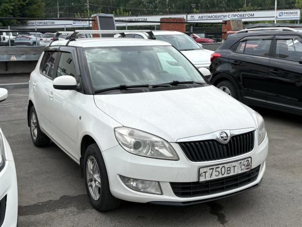 Skoda Fabia II Рестайлинг с пробегом 2013 года, цена 569 000 рублей, 223000 км, хэтчбек, Автокод Объявления