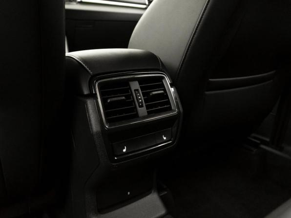 Skoda Karoq I с пробегом 2022 года, цена 2 590 000 рублей, 45919 км, внедорожник, Автокод Объявления
