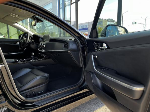 Kia Stinger I с пробегом 2018 года, цена 2 590 000 рублей, 76144 км, лифтбек, Автокод Объявления