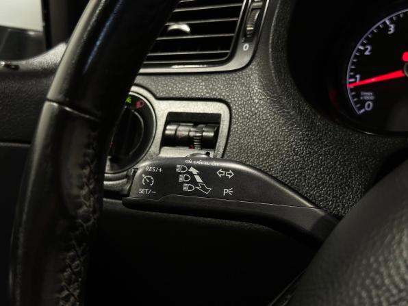 Volkswagen Polo V Рестайлинг с пробегом 2019 года, цена 1 130 000 рублей, 143736 км, седан, Автокод Объявления