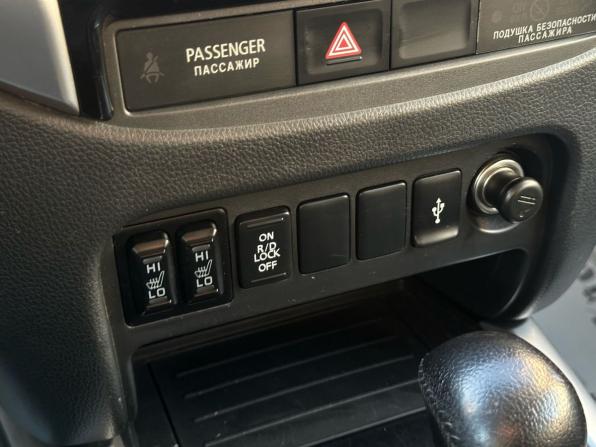 Mitsubishi L200 V с пробегом 2017 года, цена 2 350 000 рублей, 247353 км, пикап, Автокод Объявления