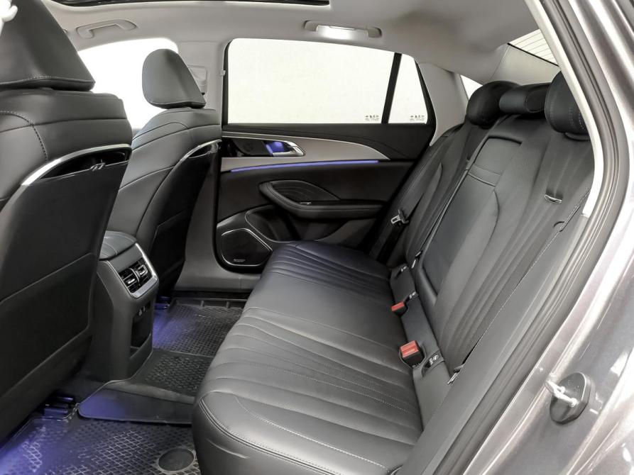 Hongqi H5 II Москва  - изображение 18