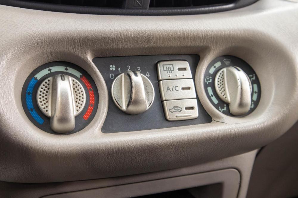 Nissan Almera Tino I Барнаул  - изображение 16