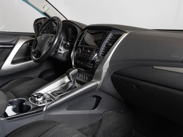 Mitsubishi Pajero Sport III с пробегом 2019 года, цена 3 059 000 рублей, 187936 км, внедорожник, Автокод Объявления
