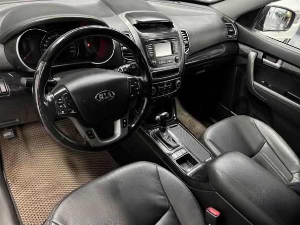 Kia Sorento II Рестайлинг с пробегом 2018 года, цена 1 970 000 рублей, 176017 км, внедорожник, Автокод Объявления