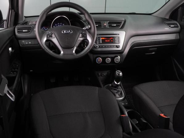 Kia Rio III Рестайлинг с пробегом 2016 года, цена 1 024 000 рублей, 120137 км, седан, Автокод Объявления