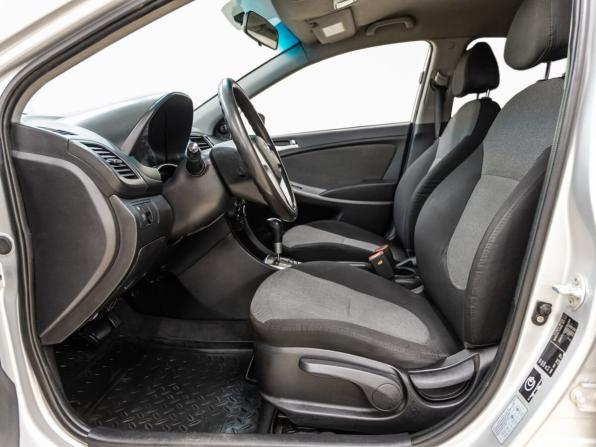 Hyundai Solaris I с пробегом 2014 года, цена 578 000 рублей, 200616 км, седан, Автокод Объявления