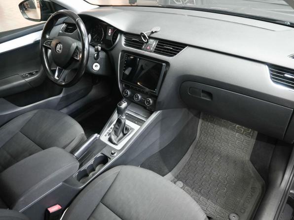 Skoda Octavia III (A7) с пробегом 2016 года, цена 1 359 900 рублей, 243000 км, лифтбек, Автокод Объявления