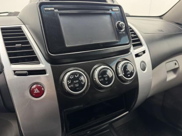 Mitsubishi Pajero Sport II Рестайлинг с пробегом 2015 года, цена 2 180 000 рублей, 180998 км, внедорожник, Автокод Объявления