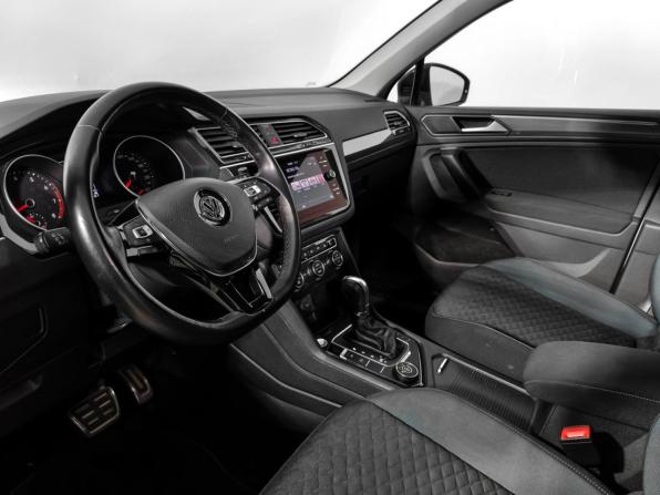 Volkswagen Tiguan II с пробегом 2019 года, цена 1 890 000 рублей, 178820 км, внедорожник, Автокод Объявления