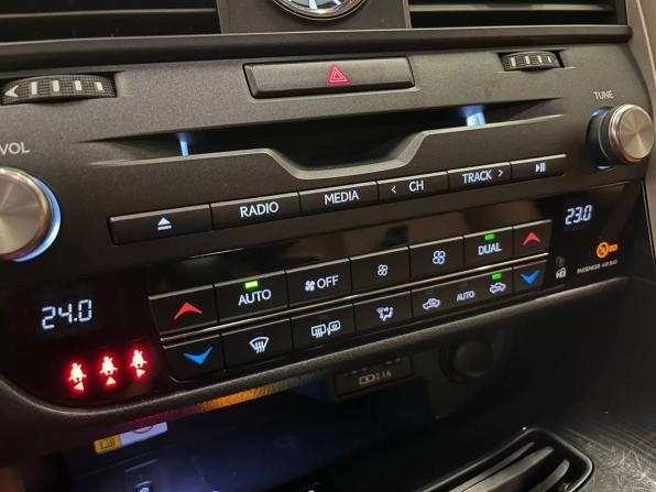 Lexus RX IV Рестайлинг с пробегом 2022 года, цена 5 800 000 рублей, 25000 км, внедорожник, Автокод Объявления