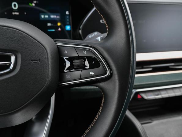Geely Monjaro I с пробегом 2023 года, цена 2 915 000 рублей, 66031 км, внедорожник, Автокод Объявления