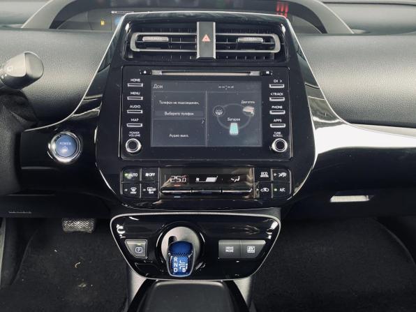 Toyota Prius IV Рестайлинг (XW50) с пробегом 2019 года, цена 2 329 000 рублей, 68974 км, хэтчбек, Автокод Объявления