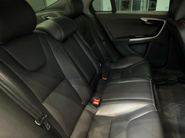 Volvo S60 II Рестайлинг с пробегом 2016 года, цена 1 599 000 рублей, 224229 км, седан, Автокод Объявления
