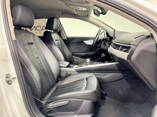 Audi A4 V (B9) Рестайлинг с пробегом 2019 года, цена 1 950 000 рублей, 171044 км, седан, Автокод Объявления