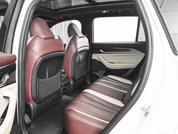 Geely Monjaro I с пробегом 2023 года, цена 3 149 000 рублей, 71768 км, внедорожник, Автокод Объявления