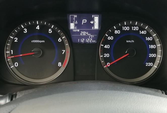 Hyundai Solaris I Рестайлинг с пробегом 2015 года, цена 1 058 400 рублей, 112128 км, седан, Автокод Объявления