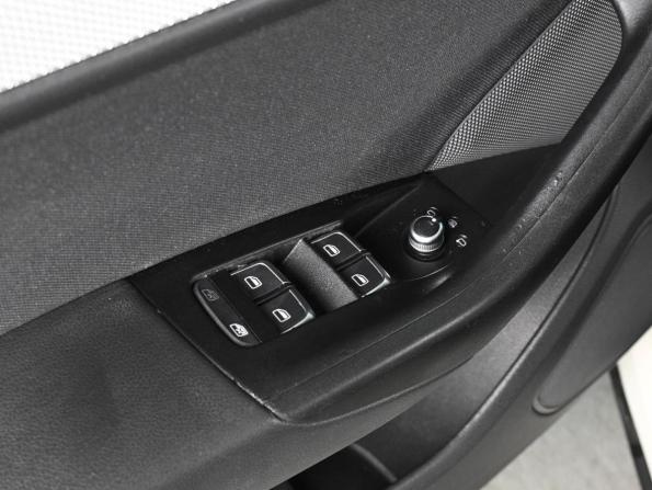 Audi Q3 I (8U) с пробегом 2012 года, цена 1 249 000 рублей, 170040 км, внедорожник, Автокод Объявления