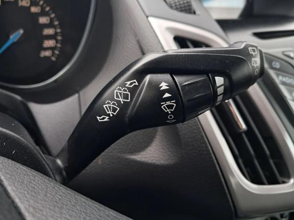Ford Focus III с пробегом 2013 года, цена 900 000 рублей, 93835 км, хэтчбек, Автокод Объявления