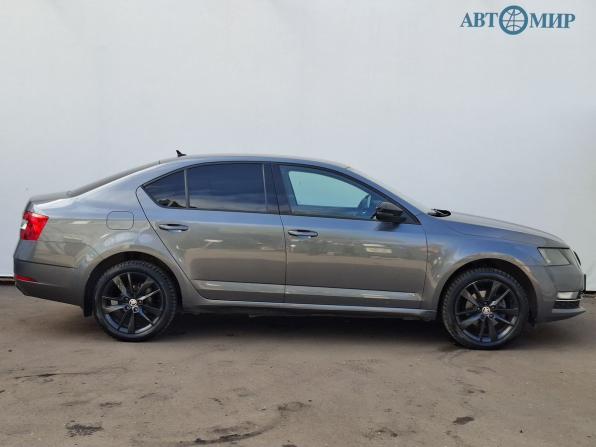 Skoda Octavia III (A7) Рестайлинг с пробегом 2018 года, цена 1 399 000 рублей, 187285 км, лифтбек, Автокод Объявления
