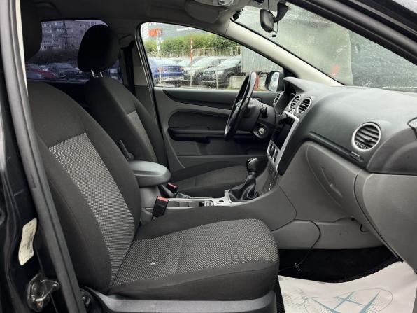 Ford Focus II Рестайлинг с пробегом 2009 года, цена 339 000 рублей, 278277 км, седан, Автокод Объявления