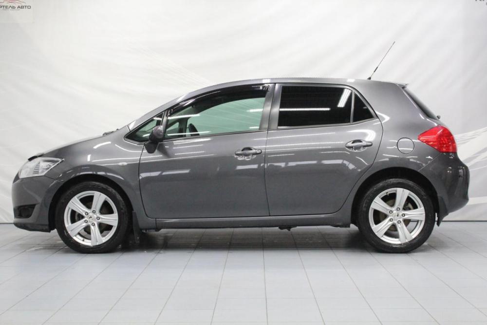 Toyota Auris I Кемерово  - изображение 3