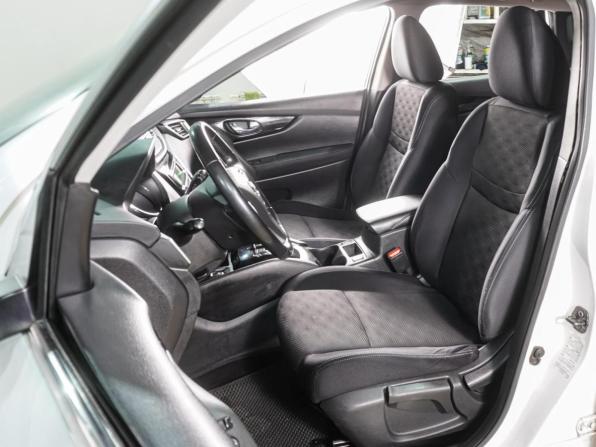 Nissan Qashqai II с пробегом 2018 года, цена 1 399 000 рублей, 176932 км, внедорожник, Автокод Объявления