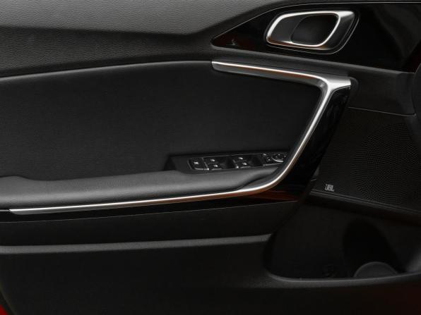 Kia Ceed III с пробегом 2018 года, цена 1 970 000 рублей, 47056 км, хэтчбек, Автокод Объявления