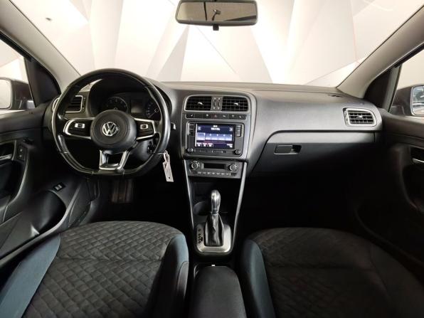 Volkswagen Polo V Рестайлинг с пробегом 2019 года, цена 1 151 000 рублей, 114829 км, седан, Автокод Объявления
