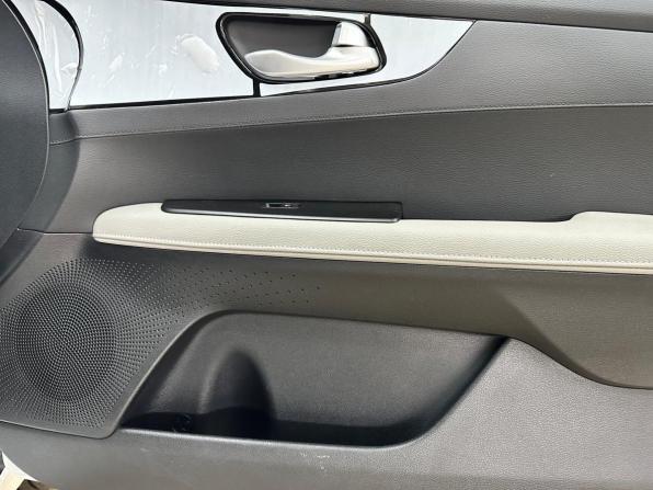 Kia K3 II (China Market) Рестайлинг с пробегом 2024 года, цена 2 495 000 рублей, 13296 км, седан, Автокод Объявления