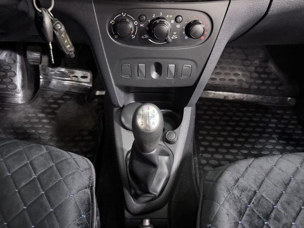 Renault Logan II с пробегом 2014 года, цена 669 000 рублей, 200818 км, седан, Автокод Объявления