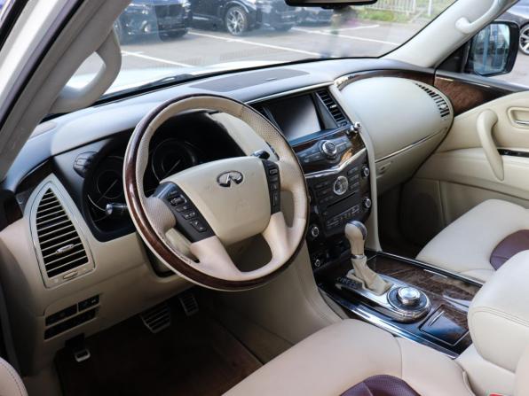 Infiniti QX56 II с пробегом 2010 года, цена 1 650 000 рублей, 270084 км, внедорожник, Автокод Объявления