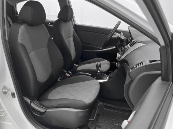 Hyundai Solaris I с пробегом 2013 года, цена 870 000 рублей, 137096 км, седан, Автокод Объявления