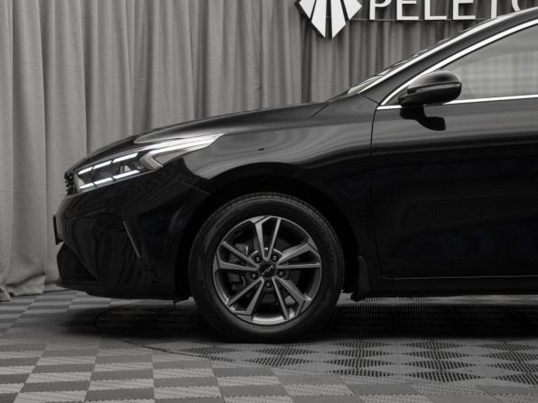 Kia Cerato IV Рестайлинг с пробегом 2022 года, цена 2 490 000 рублей, 41427 км, седан, Автокод Объявления