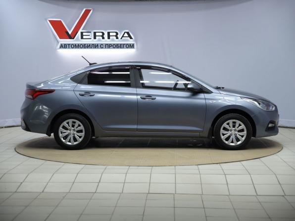 Hyundai Solaris II с пробегом 2017 года, цена 970 000 рублей, 166409 км, седан, Автокод Объявления
