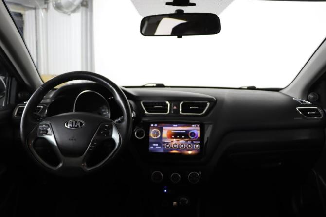 Kia Rio III Рестайлинг с пробегом 2017 года, цена 1 199 990 рублей, 153898 км, хэтчбек, Автокод Объявления