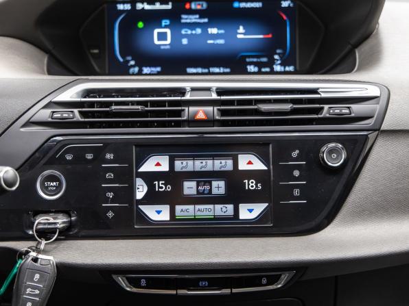 Citroen C4 Picasso II с пробегом 2015 года, цена 1 170 000 рублей, 125612 км, компактвэн, Автокод Объявления