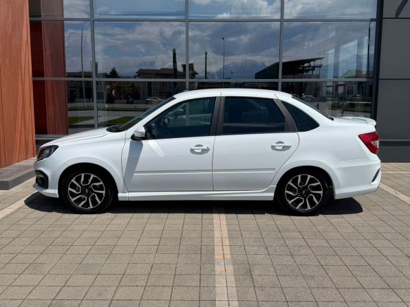 Lada (ВАЗ) Granta I Рестайлинг с пробегом 2024 года, цена 1 240 000 рублей, 7165 км, седан, Автокод Объявления