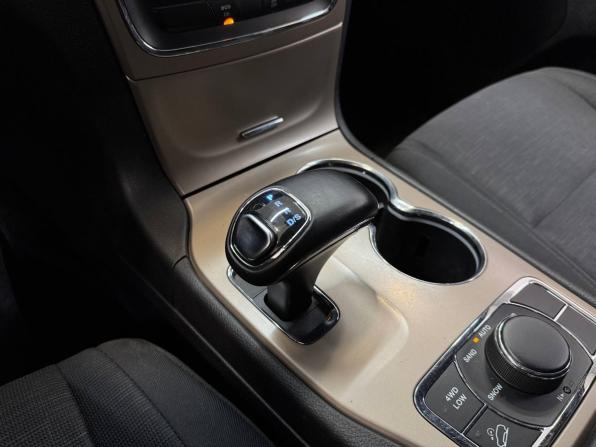 Jeep Grand Cherokee IV (WK2) Рестайлинг с пробегом 2013 года, цена 2 100 000 рублей, 72025 км, внедорожник, Автокод Объявления